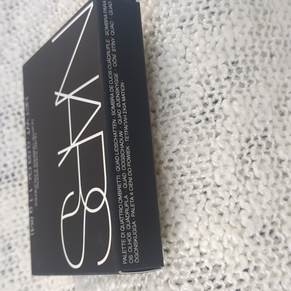 NARS Kuala Lumpur Quad Eyeshadow, 4x 1.1g/0.03oz - Picture 10 of 14